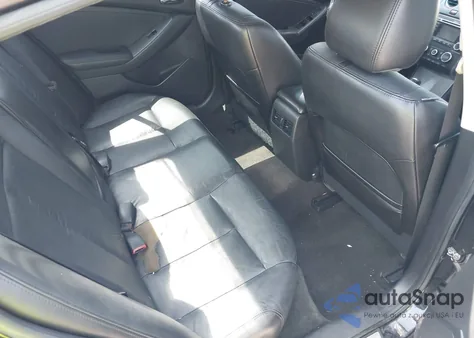 2011 Nissan Altima 2.5 S z USA, uszkodzony, nr VIN 1N4AL2AP2BN515791